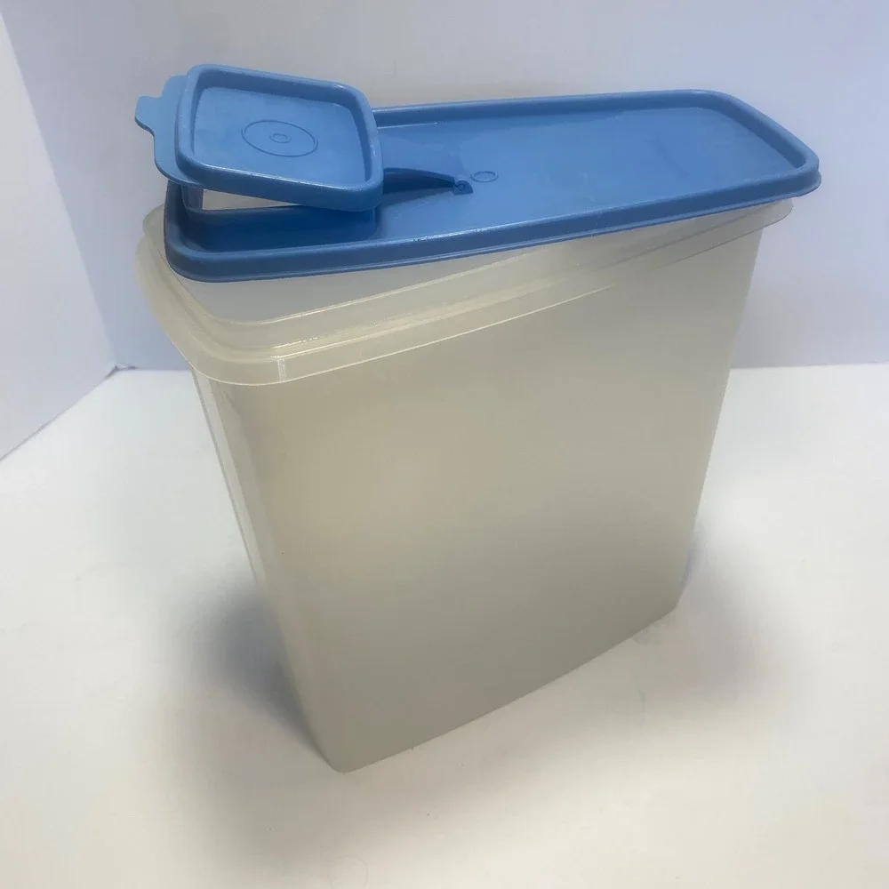 Vintage Tupperware Cereal Keeper Blue Lid Pour Spout Clear USA